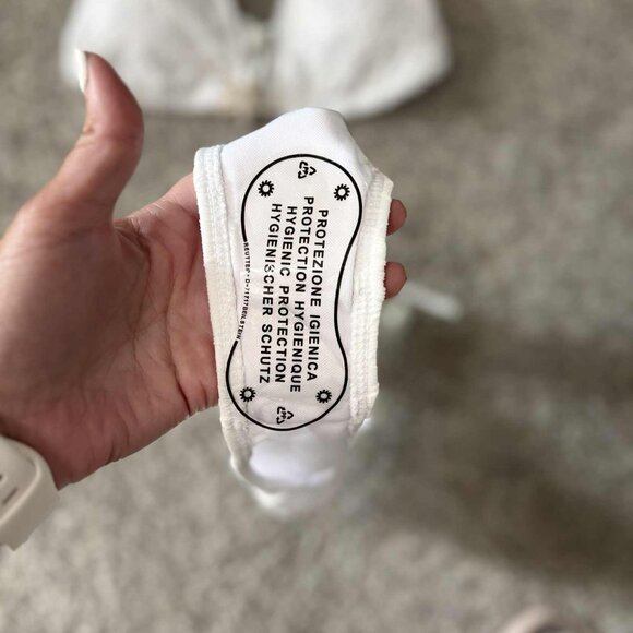 Brand New White Textured Bikini with Ceramic Starfish on each hip (white & gold) - Picture 10 of 10